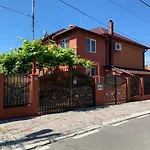Casa Nita Lodge *