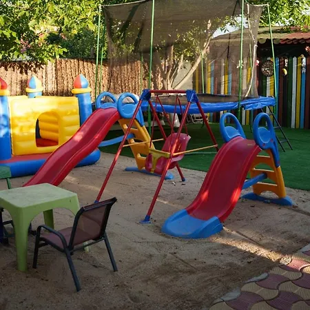 אכסניה Casa Nita קורבו